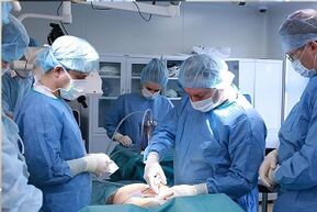 pagbuhat sa breast augmentation surgery